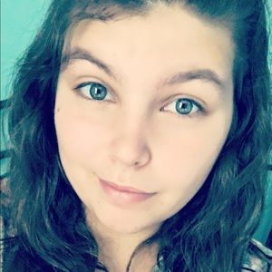 Meet your Posher, Marissa